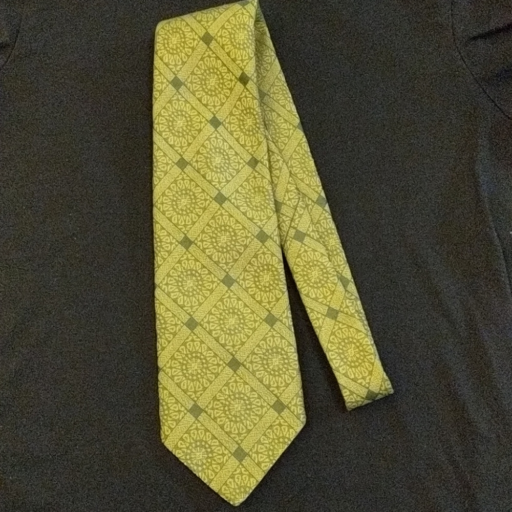 Vintage Men's Ultra Wide polyester tie